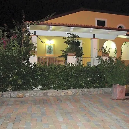 B&B La Dimora Di Alfonso-3